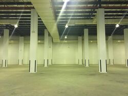 Moreton Logistics Centre (D5), Warehouse #613839221